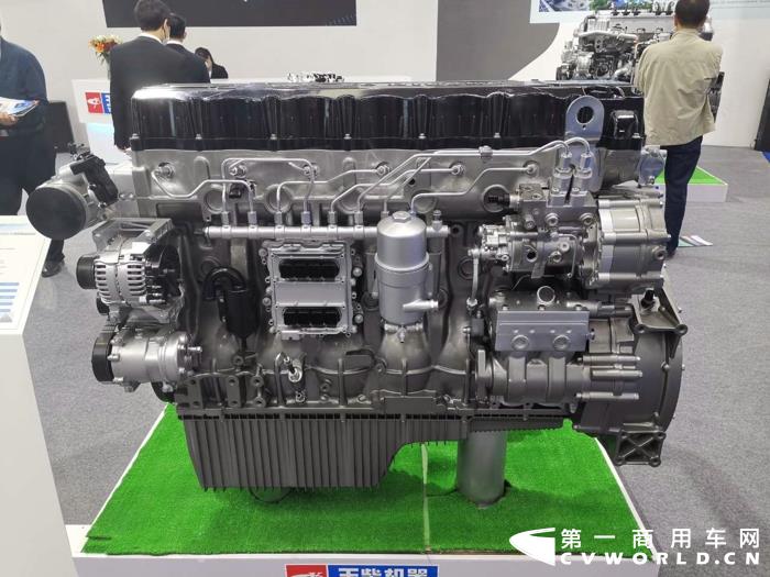 玉柴機(jī)器YCK13-60系列國(guó)六柴油發(fā)動(dòng)機(jī)，功率覆蓋530-600馬力2.jpg